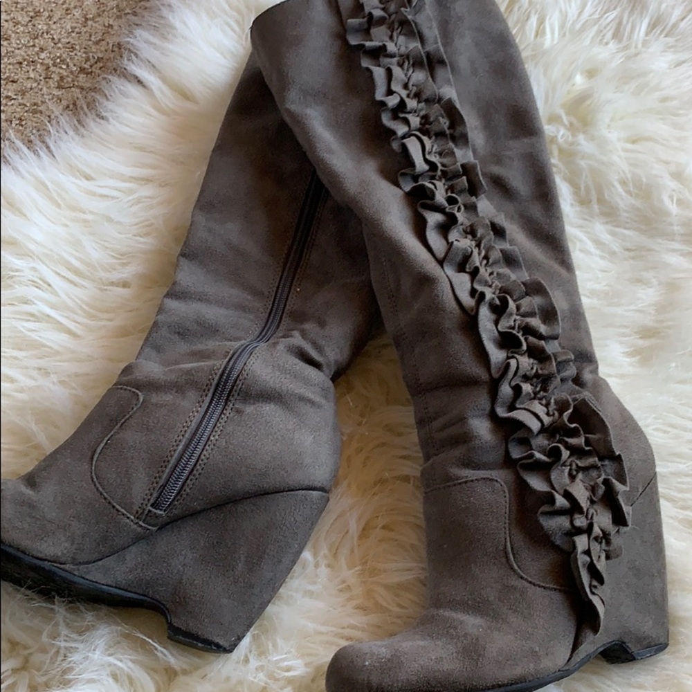 Tall Grey Wedge Boots with Ruffle